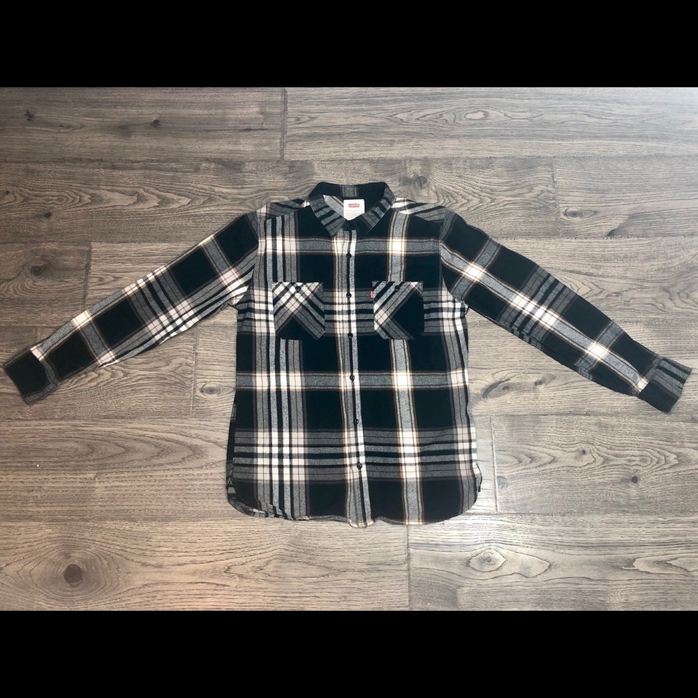Levi’s flannel casual button down